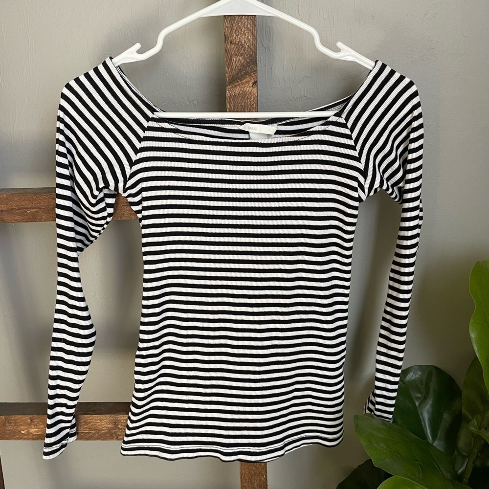 NWOT H&M stripped square neck long sleeve top - M